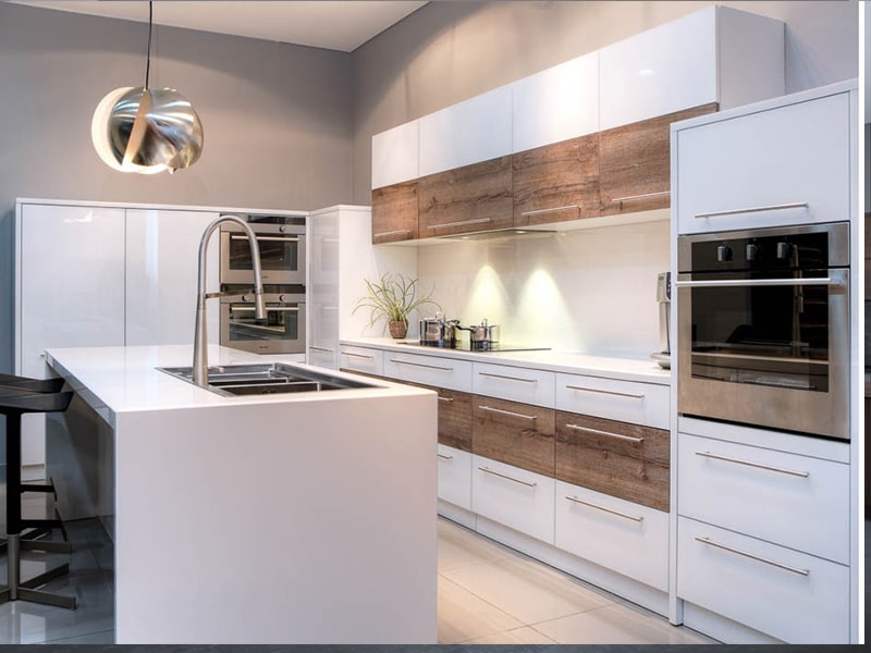 mẫu tủ bếp có bàn đảo milyhome